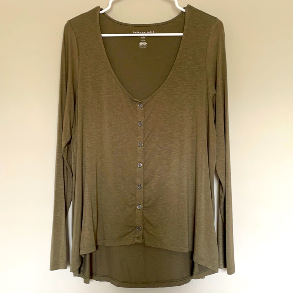 AMERICAN EAGLE Hi-Lo Top
